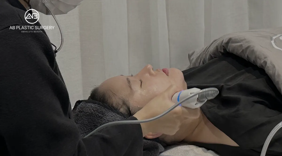 Skin treatment performed in a private treatment room at AB Plastic Surgery Korea