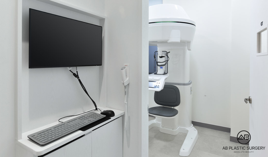 Sistem diagnostik dan manajemen keselamatan medis di Operasi Plastik AB Korea