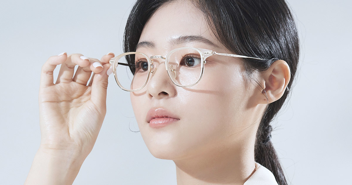 การใส่แว่นหลังการผ่าตัดศัลยกรรมจมูก