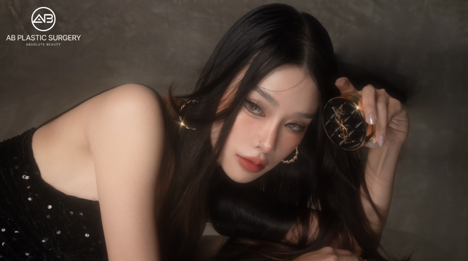 รีวิวก่อน–หลังการตัดกรามของอินฟลูเอนเซอร์ Binko Phapfah  โครงหน้าชัดขึ้น กรอบหน้าเรียวเล็กลง ผลลัพธ์จริงจากโรงพยาบาลศัลยกรรม AB ประเทศเกาหลี