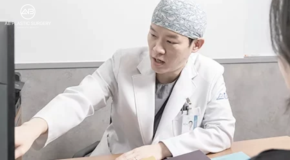 由整形外科與皮膚科專科醫師組成的專業團隊提供安全且高效的幹細胞美容療程形象
